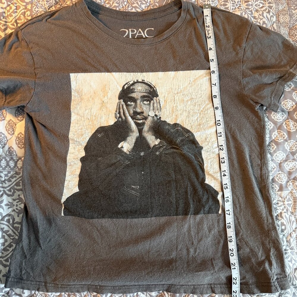 Men's Tupac T-shirt Medium
